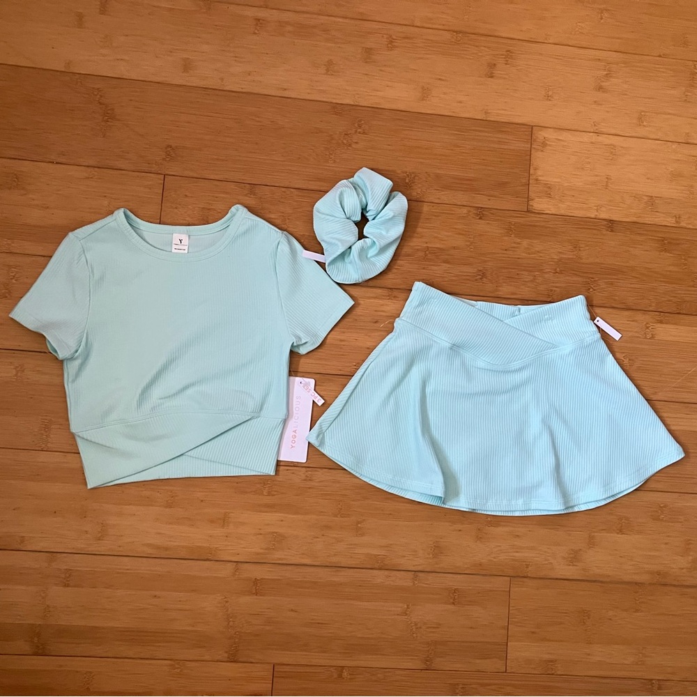 NWT Girls Size 7-8 Aqua Ribbed Actives Outfit - Top & Skorts Set w/ Scrunchie